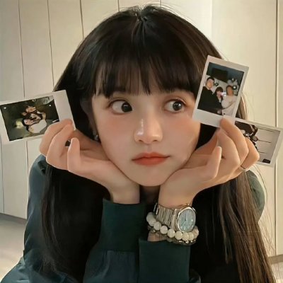 霓虹灯下的圣教士